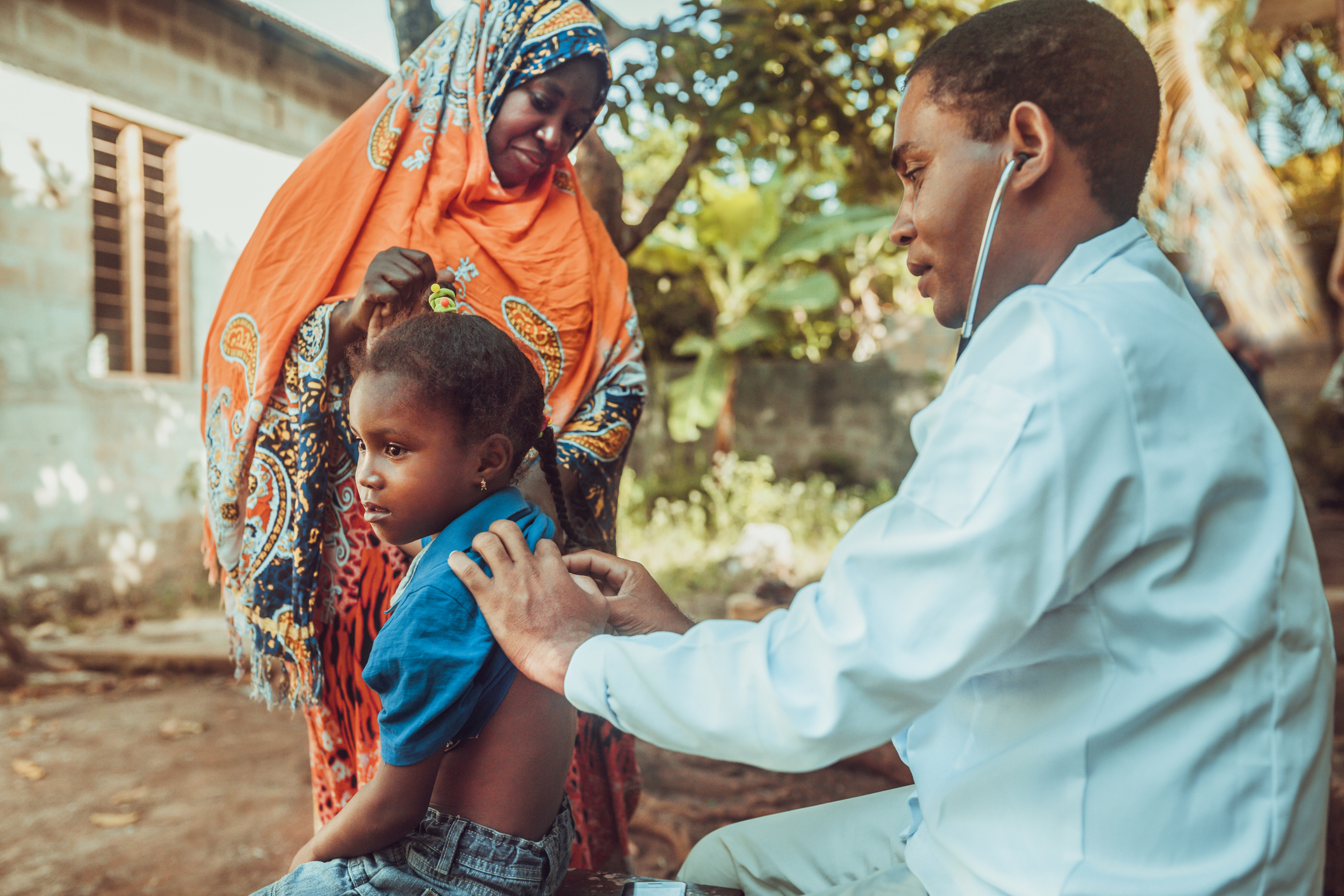 Doctor meet African child